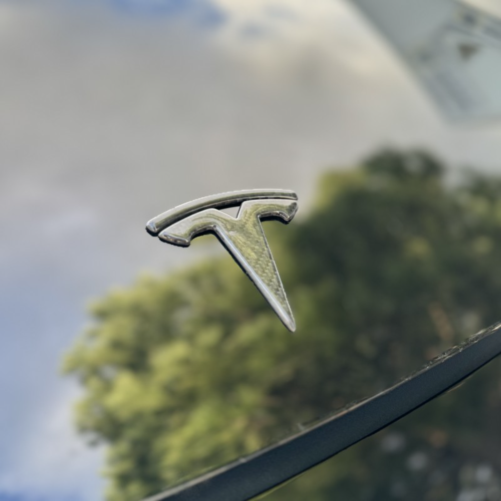 Kulfiber Logo Tesla Model 3 / Y / Highland